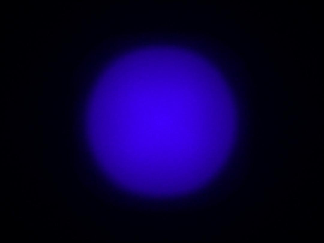 optic-12927-WHT-Cree-XQ-E-Plus-HD-RoyalBlue-spot-image.jpg