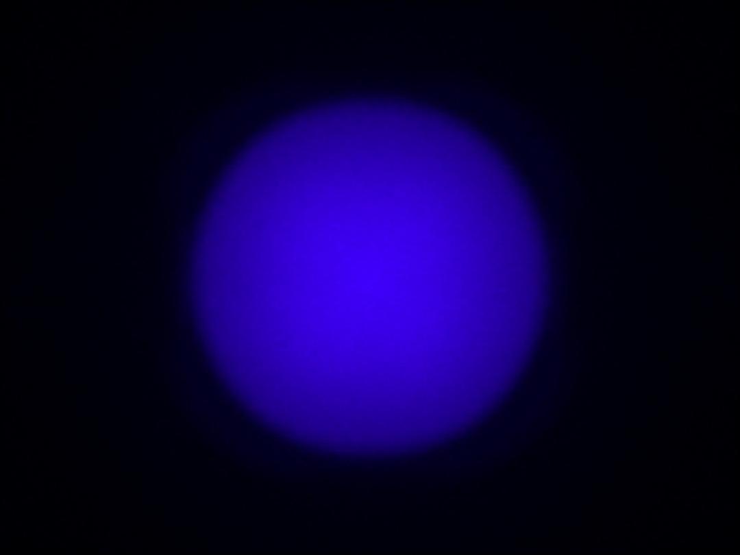 optic-12927-WHT-Cree-XQ-E-Plus-HI-RoyalBlue-spot-image.jpg